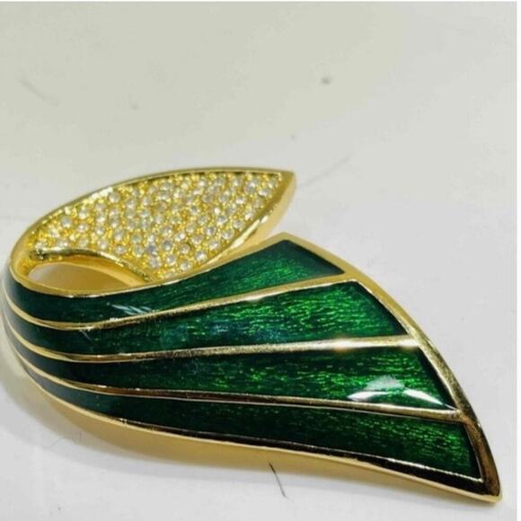 Christian Dior Rhinestone and Green Enameled Ribbon Brooch - Picture 1 of 3
